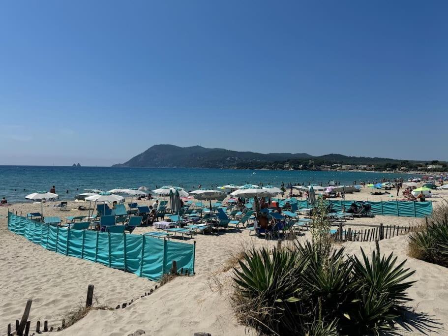 Appart Cosy, Piscine, Clim, Parking Prive - Proche Plage - Arrivee Autonome - Lit Queen Size La Seyne-sur-Mer Buitenkant foto