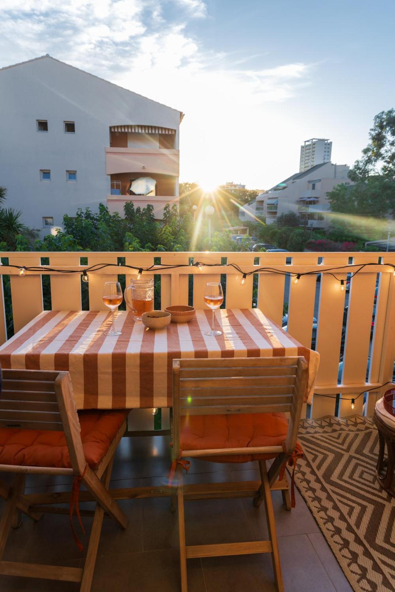 Appart Cosy, Piscine, Clim, Parking Prive - Proche Plage - Arrivee Autonome - Lit Queen Size La Seyne-sur-Mer Buitenkant foto